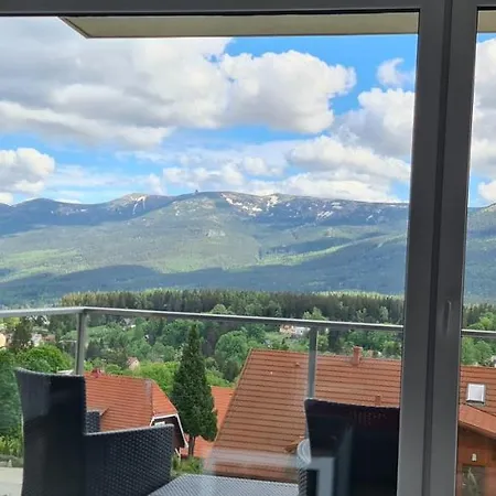 India * Sklářská Poruba